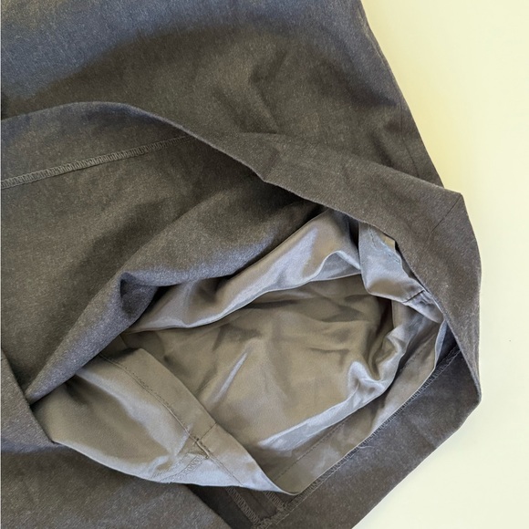 BANANA REPUBLIC Gray 95% Wool stretch Dress Size 4 Made in Italy - Picture 8 of 8
